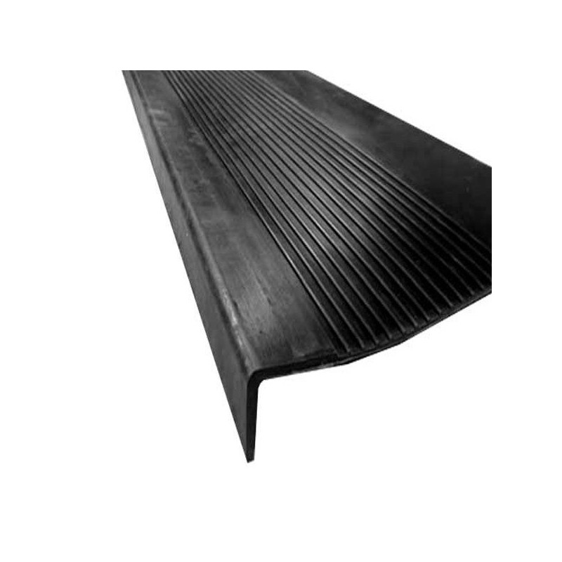 GRADA DE GOMA NEGRA PARA ESCALA PELDAÑO 122X32X4