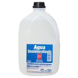AGUA QUIMICA UNIVERSAL DESTILADA BIDON 5 LT